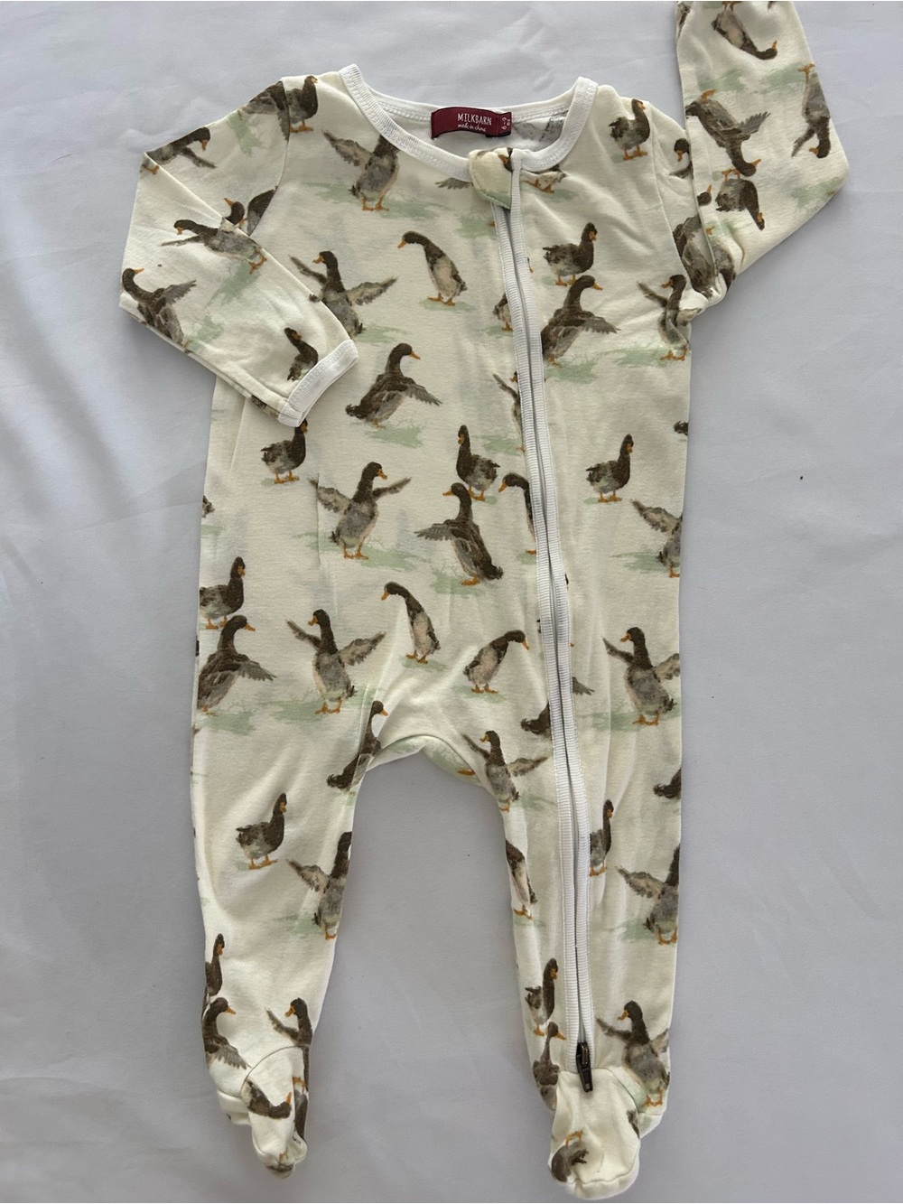 Milkbarn Cream One-Piece Footed Duck Pajamas  EUC Organic cotton sleeper EUC